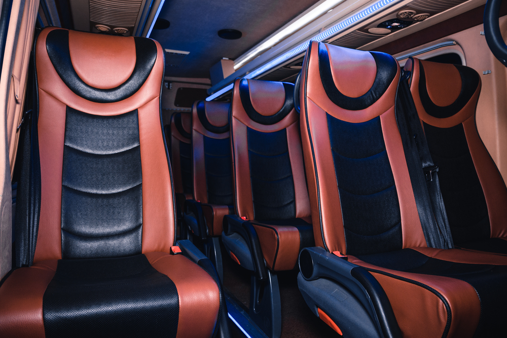 Mercedes-Benz Sprinter на 19 мест — пассажирские кресла