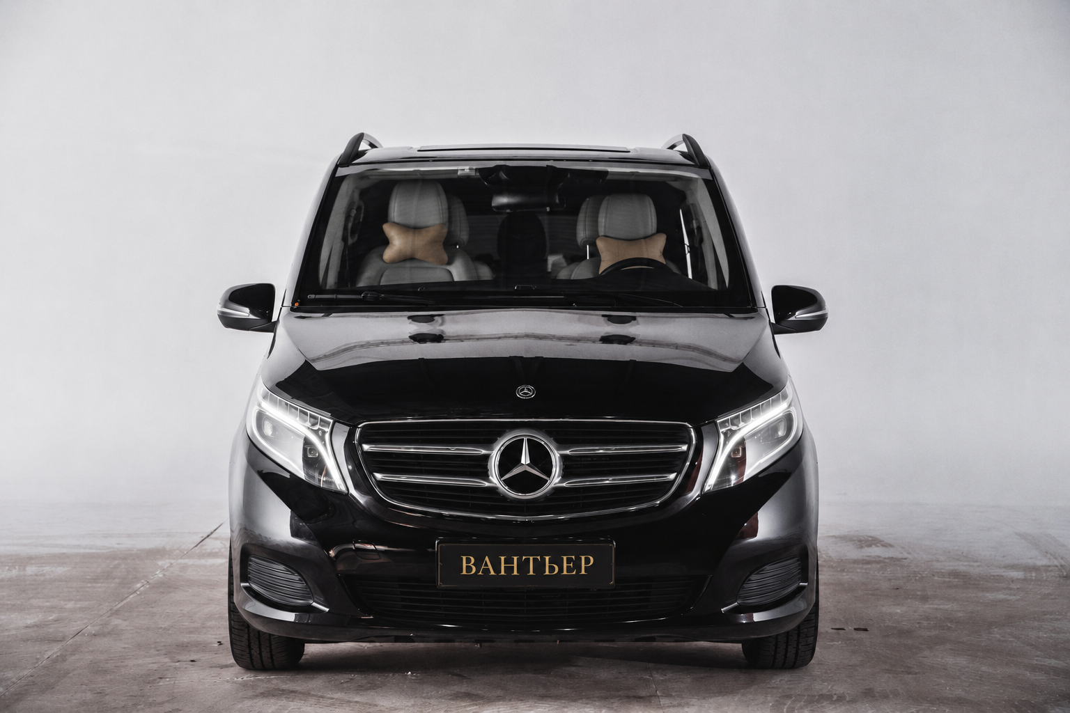 Mercedes-Benz V 200 d — вид спереди